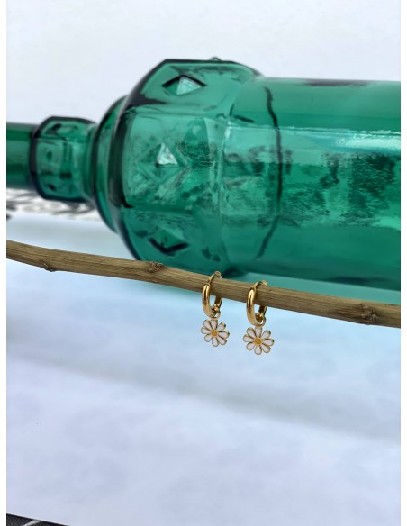 Aros de Acero Margarita Blanca | Bacu Joyas y Complementos